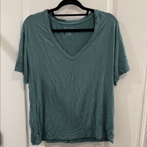 American Eagle V-Neck T-Shirt